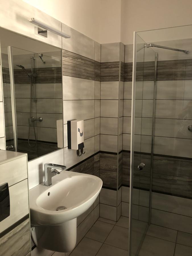 Tardosi Vendeghaz Hotel มิชโคลซ์ ภายนอก รูปภาพ